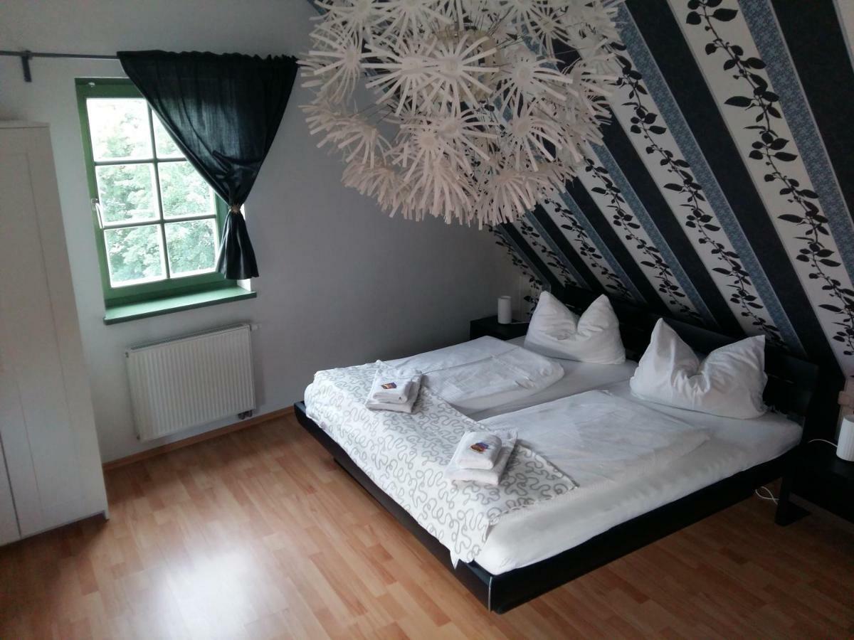 Wirtshaus Sonnenhof Hotel Radebeul Kültér fotó